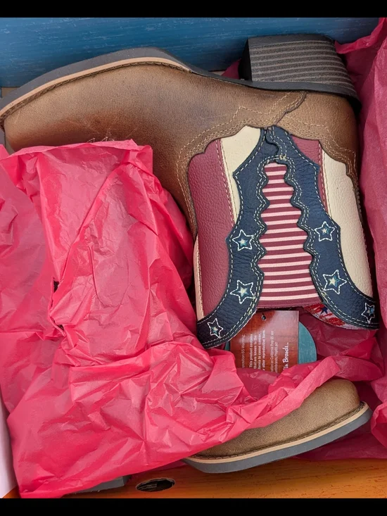 Justin Western Chellie Ankle Boots with Star-Spangled Design (new) - Picture 5 of 11